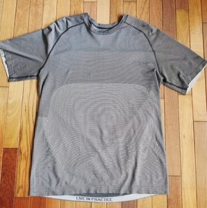Lululemon Metal Vent Tech T-shirt (Size L)